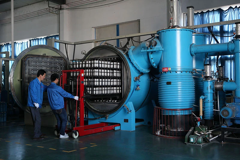 6.vacuum making machine