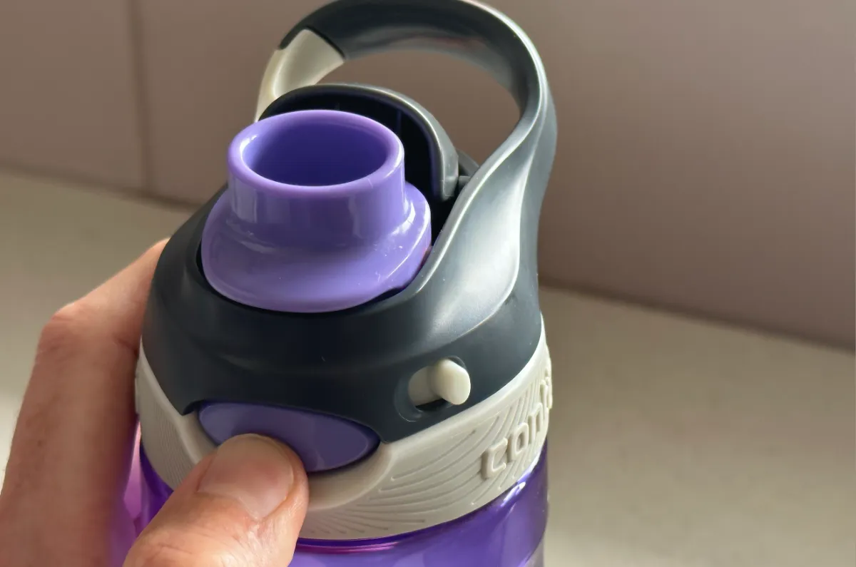 How to Pull Apart and Reassemble the Contigo AutoSpout Lid