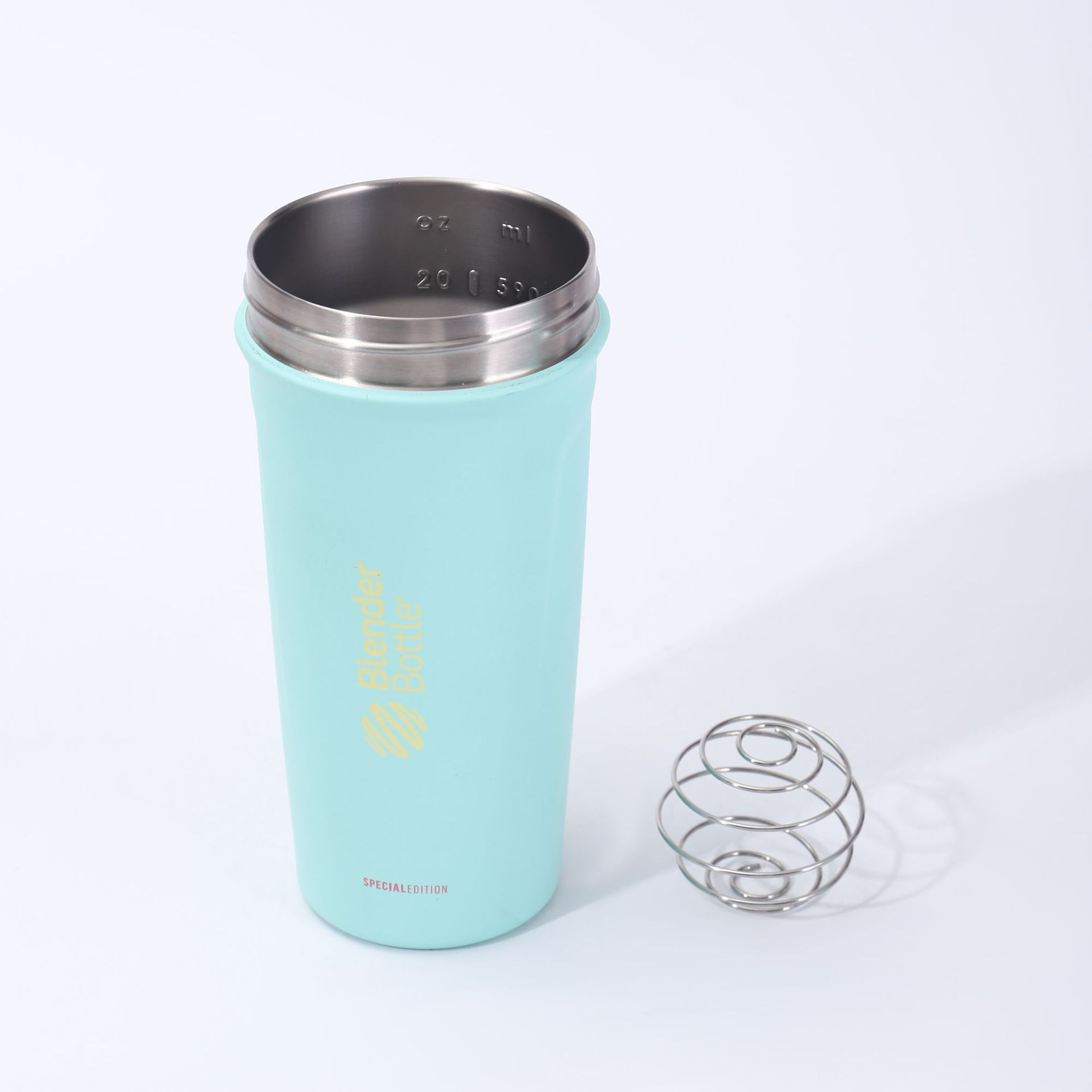 New Arrival Top Flip Up Lid Gym Shaker Bottles with Shaker Ball 1081607P - Image 4