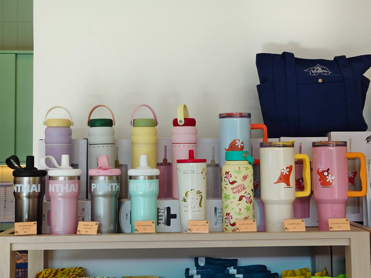 Using Custom Cups in Coffee Chain Loyalty Programs