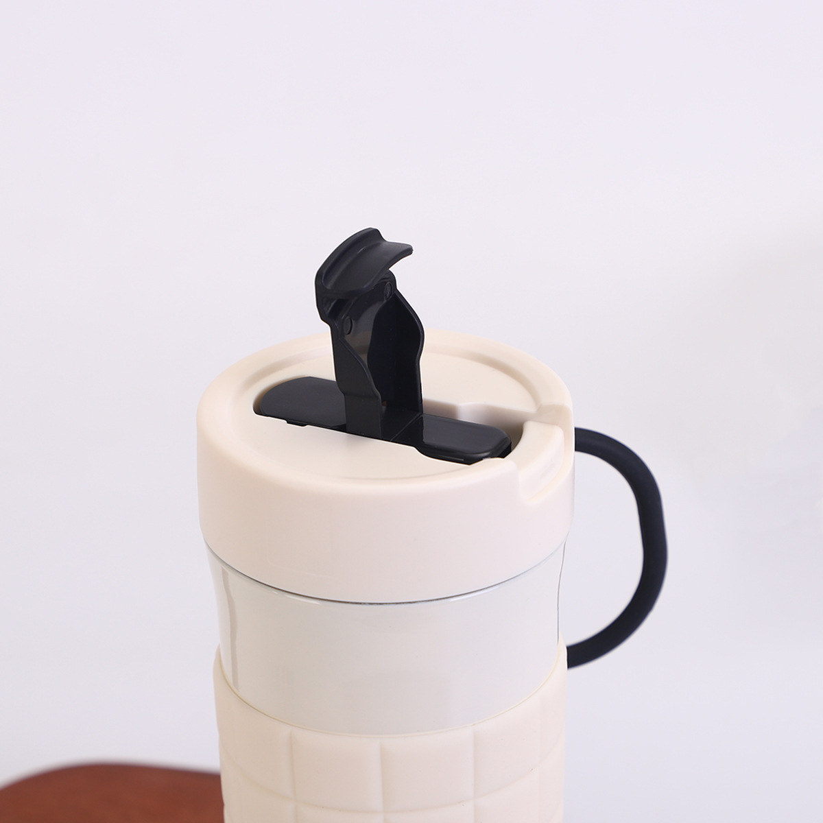 550ml 2 In 1 Drinking Lid Coffee Tumbler With Silicone Cover 1081656T - صورة 550ml 2 In 1 Drinking Lid Coffee Tumbler With Silicone Cover 1081656T - صورة 5